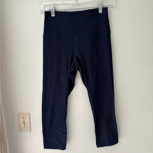 cropped navy blue lululemon leggings